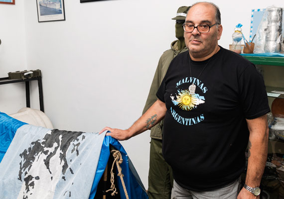 Ex combatiente de Malvinas Roberto Ruben Risini posa para foto en Buenos Aires 06 de Abril 2018. Foto: PABLO FERRAUDI/ARGRA ESCUELA.